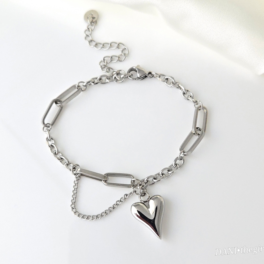 New 18k White Gold Silver Tone Chain Link Bracelet With Heart Charm
